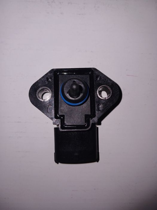 Датчик давления подачи топлива Mercedes 0261230137 Bosch 0 261 230 137