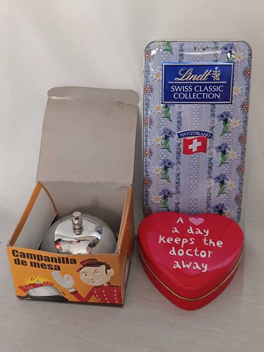 Conjunto Caixas metálicas e campainha