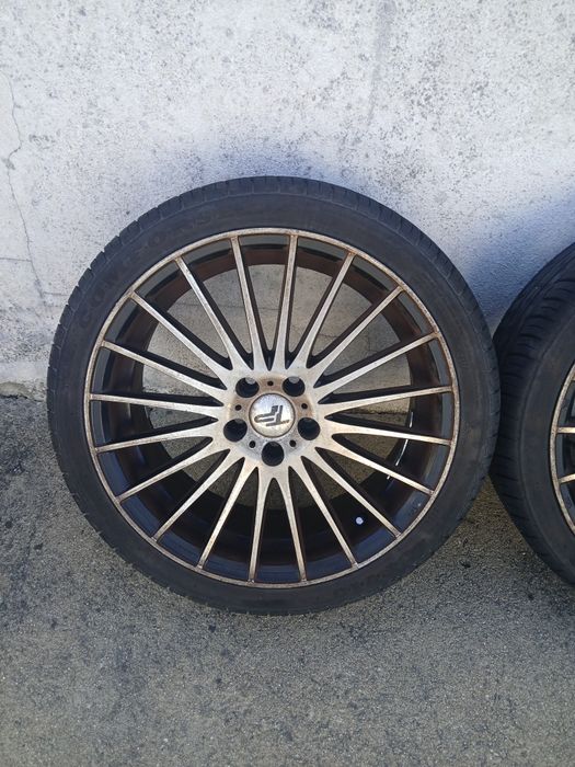 Jantes 17" em excelente estado geral