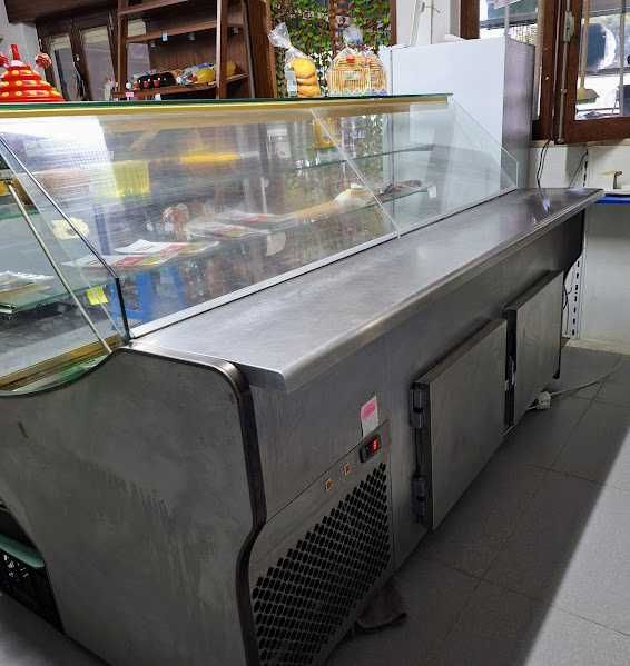 Vitrina usada em muito bom estado