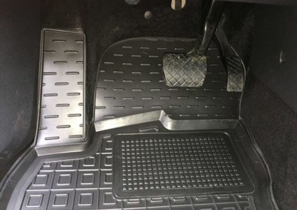 Коврики Nissan/Ford/Opel/Toyota/Skoda/Renault/Volkswagen/Mitsubishi