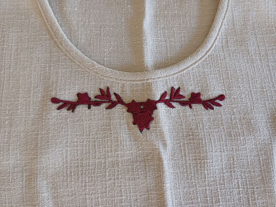 Elegancki top bluzka z haftem Siedlce wiskoza i len L/40