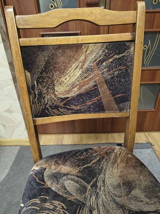 Крісло дерев'яне