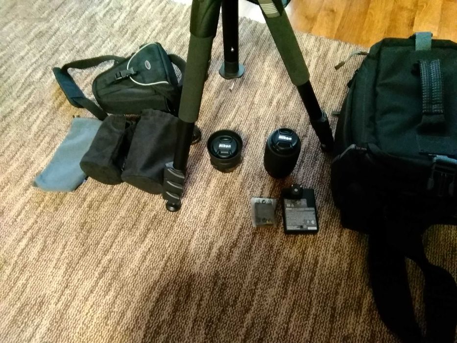 Продам гарний фотоаппарат Nikon D3100