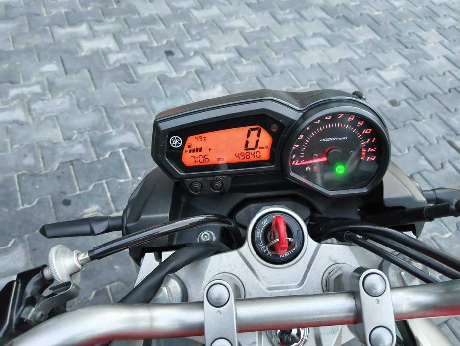Yamaha xj6 naked