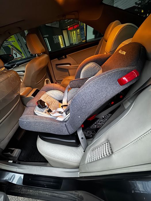 Автокресло Welldon universal 9-25 кг