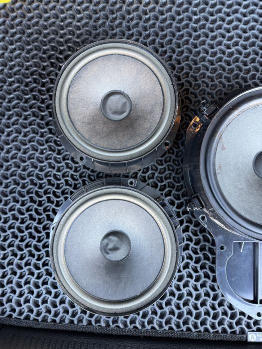 Динаміки Пасат б 7