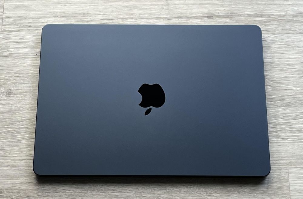 OUTLET MacBook Air 2024 M3 8/256 FV23 5 cykli