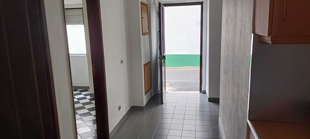 Arrenda-se T0/1 Centro de Loures