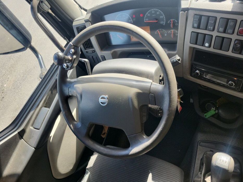 VOLVO FE240 C/GRUA RADIOCOMANDO COMO NOVA SÓ 460.000km #OPORTUNIDADE#