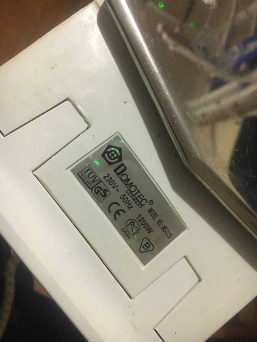 продам утюг - domotec утюг 3389