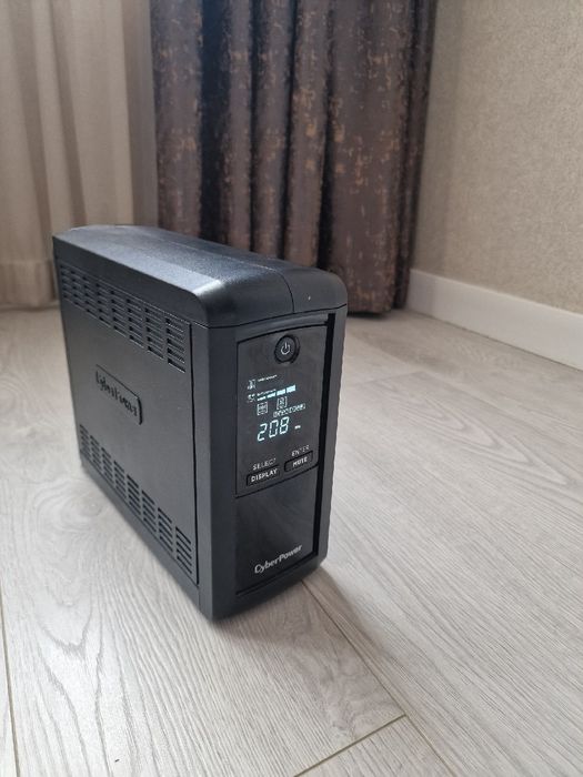 ДБЖ CyberPower Value Pro VP1000ELCD 550Вт/1000ВА