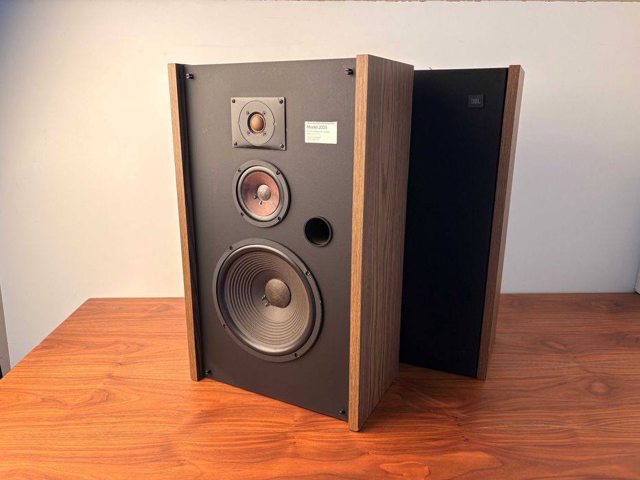 Colunas de Audio - JBL - Model J325