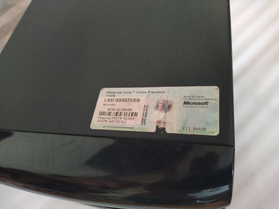 Komputer Intel core 2 Quad Q9400. 4GBRam. Windows 10