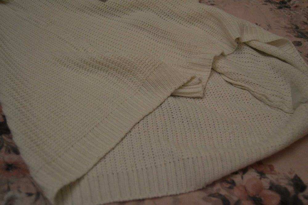 Biały sweter 100% akryl Made in Italy