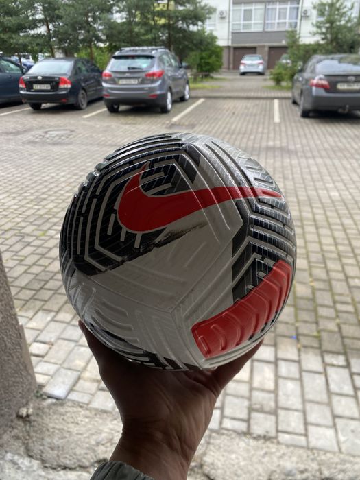 Футбольний мяч Nike original!