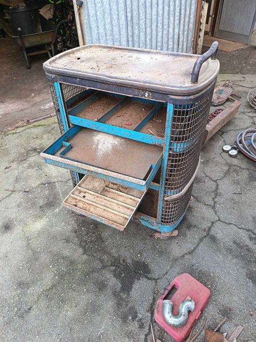 Carrinho de ferramentas