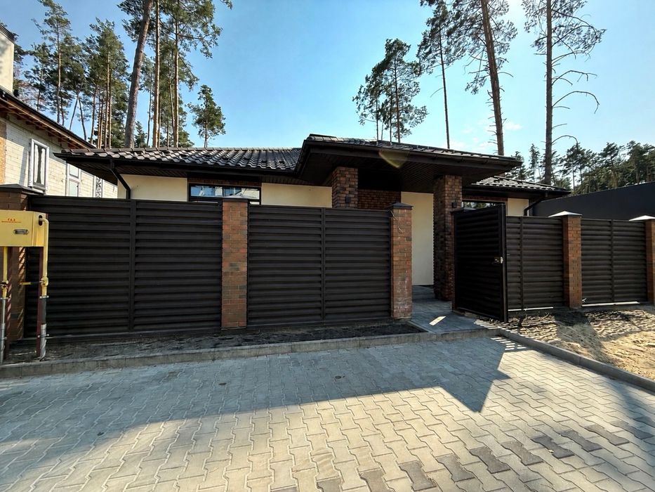 Одноповерховий будинок у Лісовій Бучі серед сосен, 4.7 сотки, газ, з керамоблоку