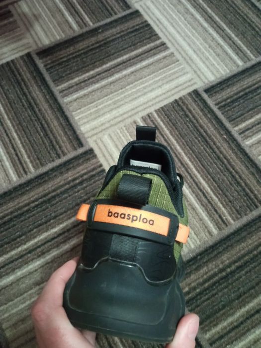 Кросівки демисезонні!