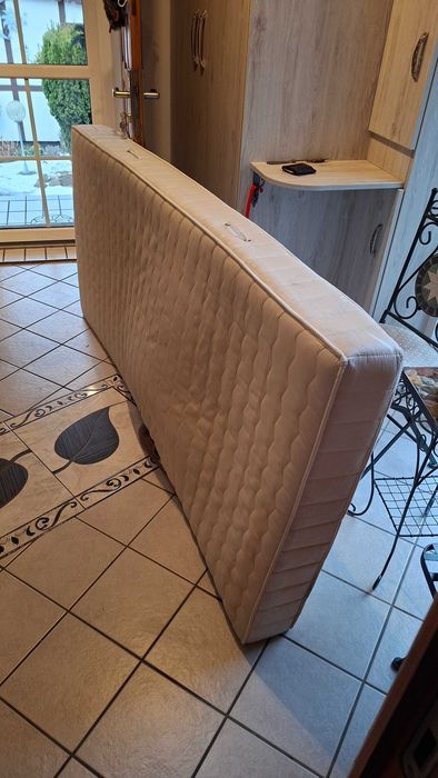 Materac ze sprężynami 200x90cm