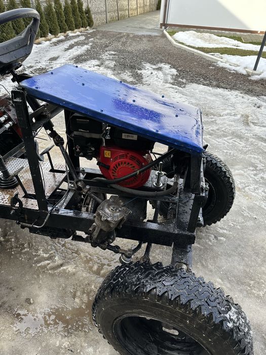 Міні трактор.