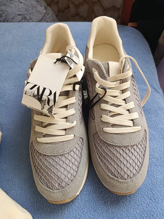 Кроссовки зара . Замш натуральный