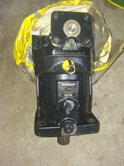 Silnik hydrauliczny hydromotor REXROTH A6VM107 ładowarka  łącznik pomp