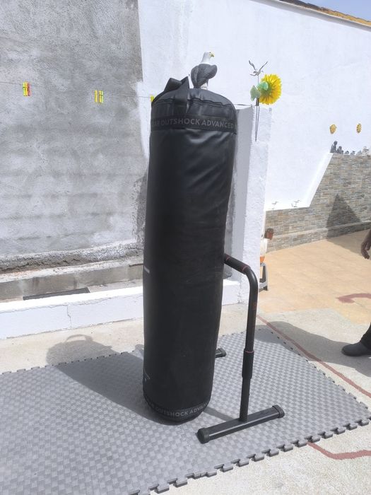 Saco de boxe 50 + luvas + ligaduras + bola de reflexos