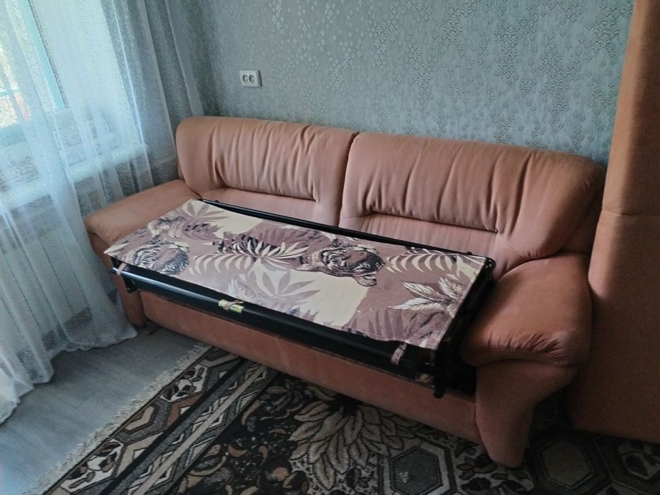 Діван, в доброму стані