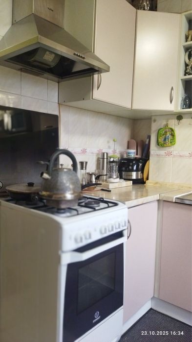 Сдам комнату в 3 х комнатной квартире на ДВРЗ