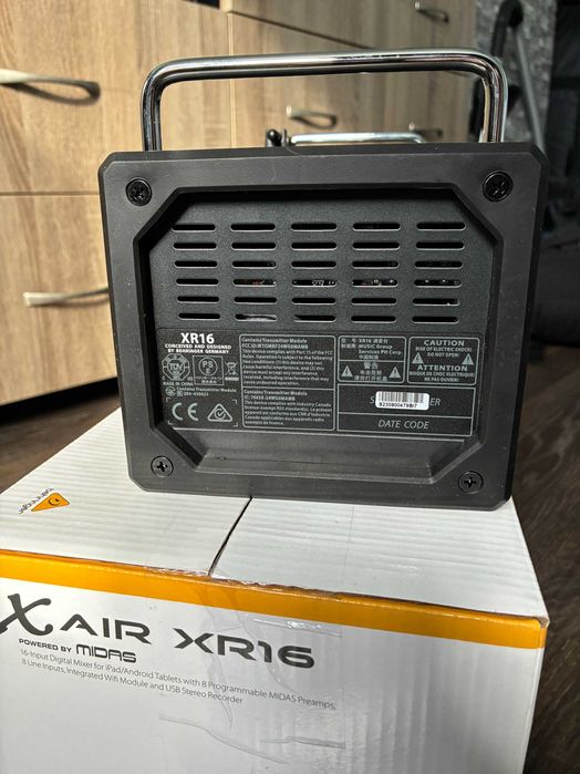 Behringer XR 16 цифровий мікшерний пульт