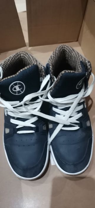 BUTY Snakersy r 40 młodzież