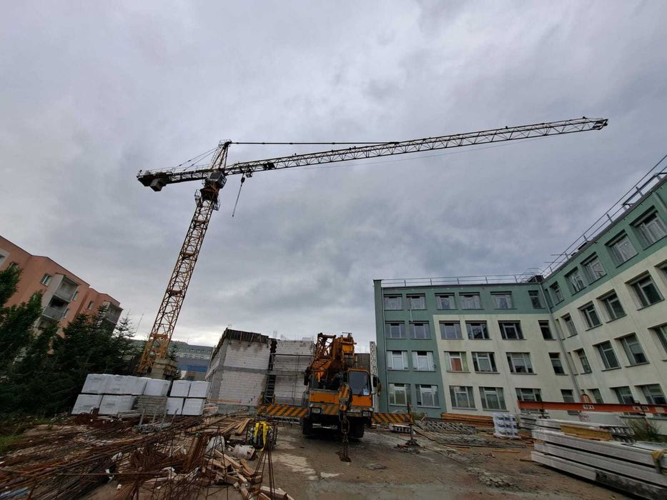 Używany dźwig żuraw wieżowy Liebherr 140EC-H Litronic 2008r