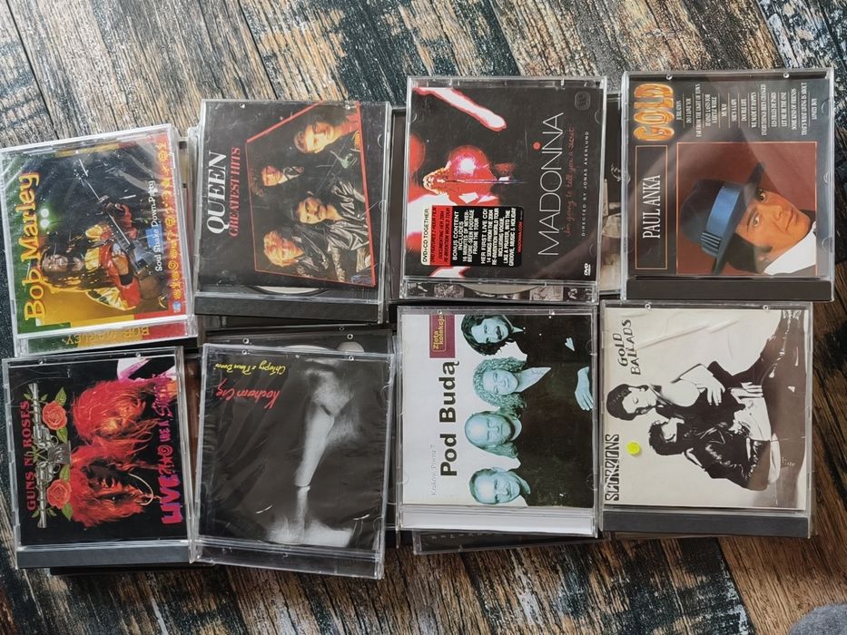 Zestaw 25 płyt z muzyką