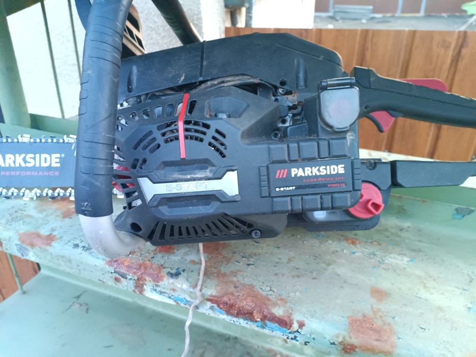 Продам бензопилу