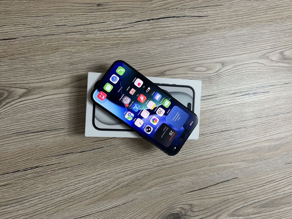Iphone 15 128GB / 89% baterii