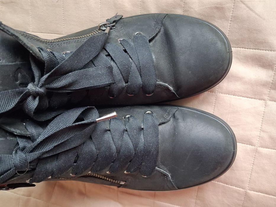 Ботинки черевики 39 розмір ессо нубук зима