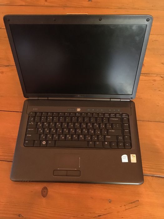Ноутбук Dell 500 на запчастини.