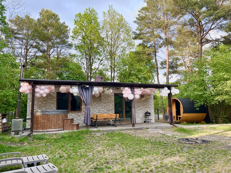 Komfortowy domek przy lesie.