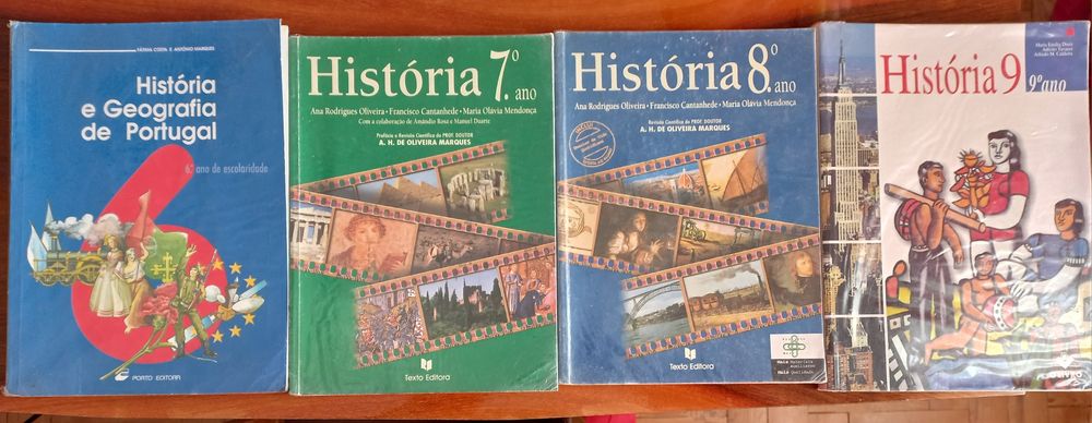 Livros escolares usados