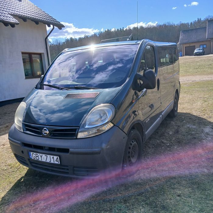 Sprzedam Nissan Primastar 1.9 dci 9 osobowy (vivaro  trafic )