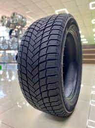 Купити зимові шини гуму резину покришки 215/65 R17 доставка підбір шин