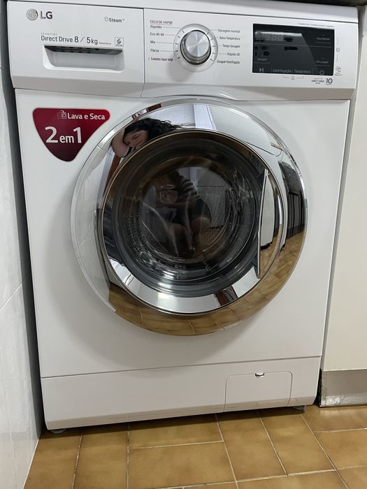 Máquina de lavar e secar LG 8/5 kg