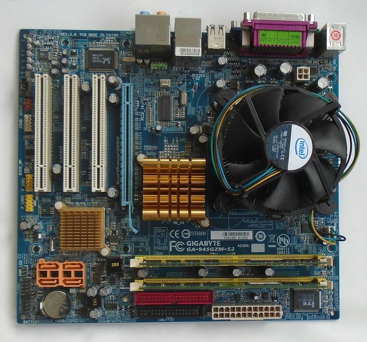 Комплект мат. плата Gigabyte GA-945GZM + процессор + кулер + ОЗУ