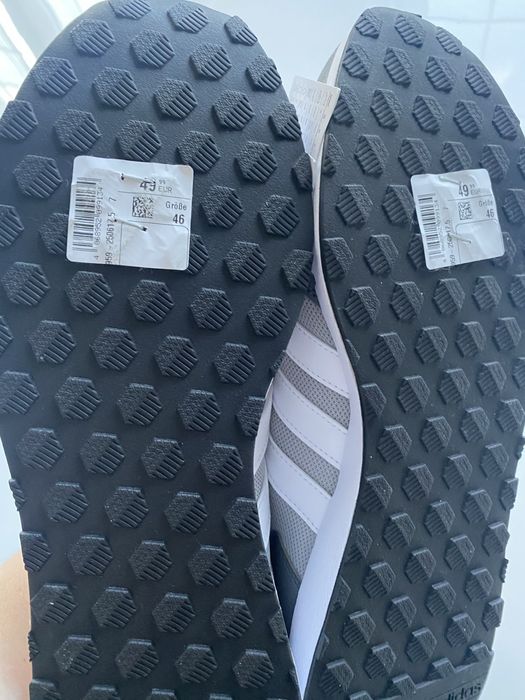 Нові кросівки, Adidas, 46р.