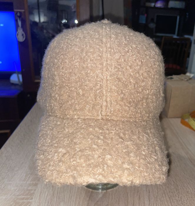 Стильна шапка капелюх кепка