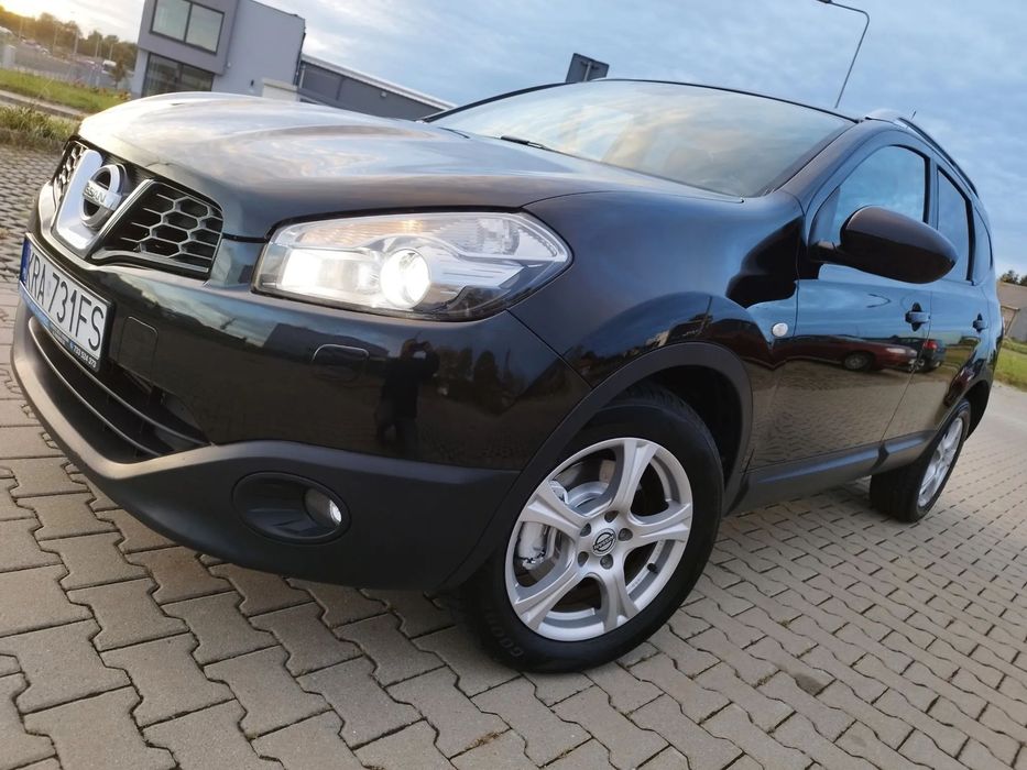 Nissan Qashqai+2