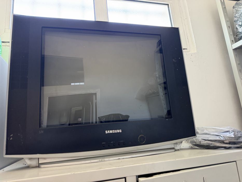Tv Samsung em Bom Estado