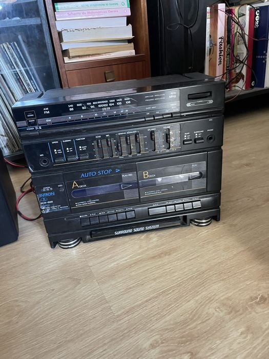 Aparelhagem pequena intron radio e cassete