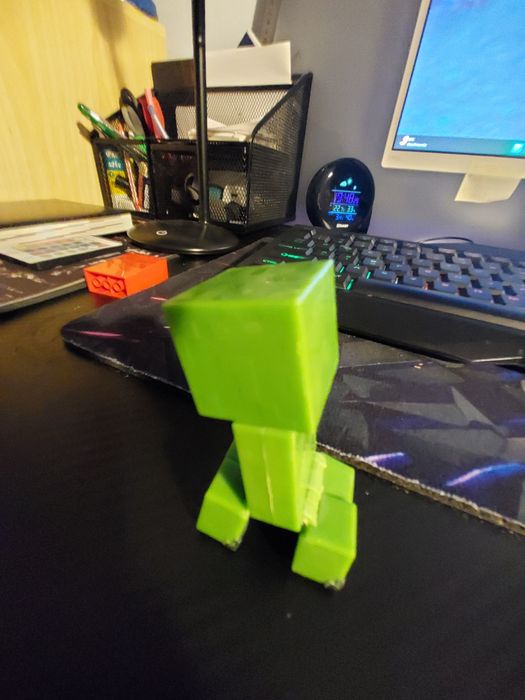 Figurka crepeer z gry minecraft